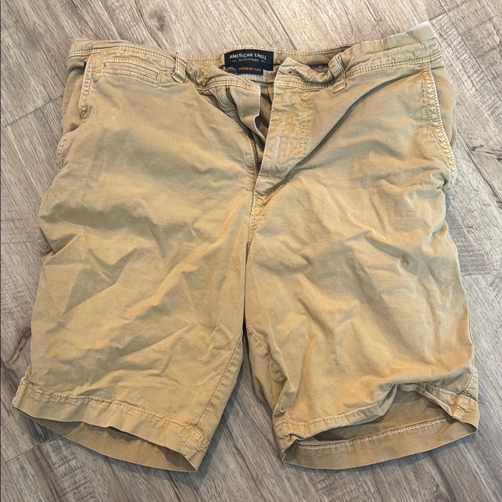 American Eagle Extreme Flex khaki shorts